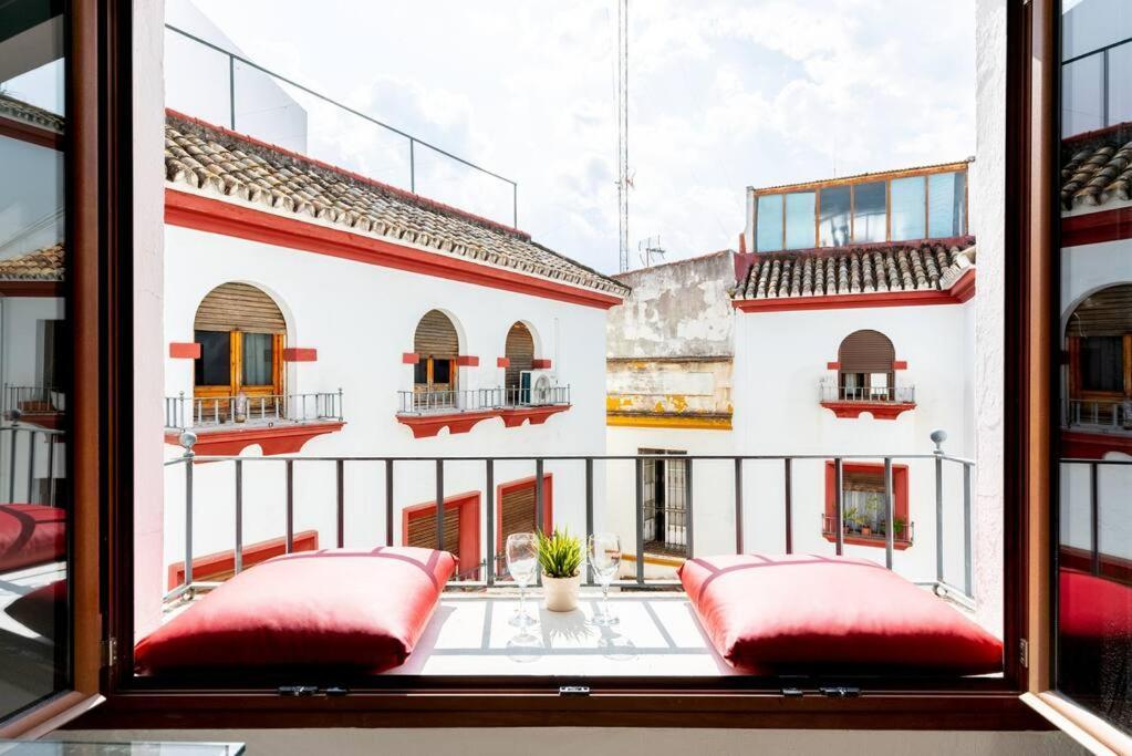 Behouse Sierpes Apartment Seville Ngoại thất bức ảnh